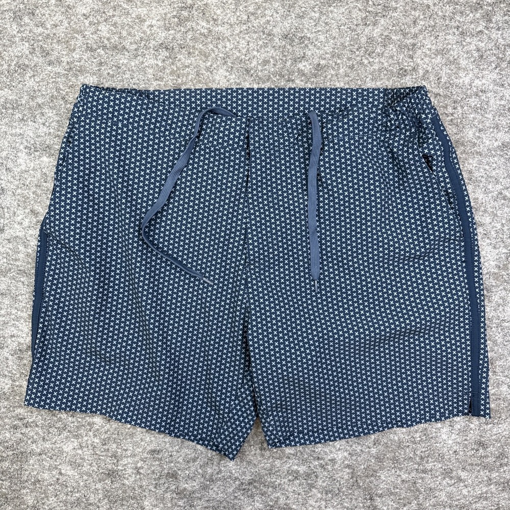 Fair Harbor shorts men's 34 blue geometric brief lined pockets drawstring beach